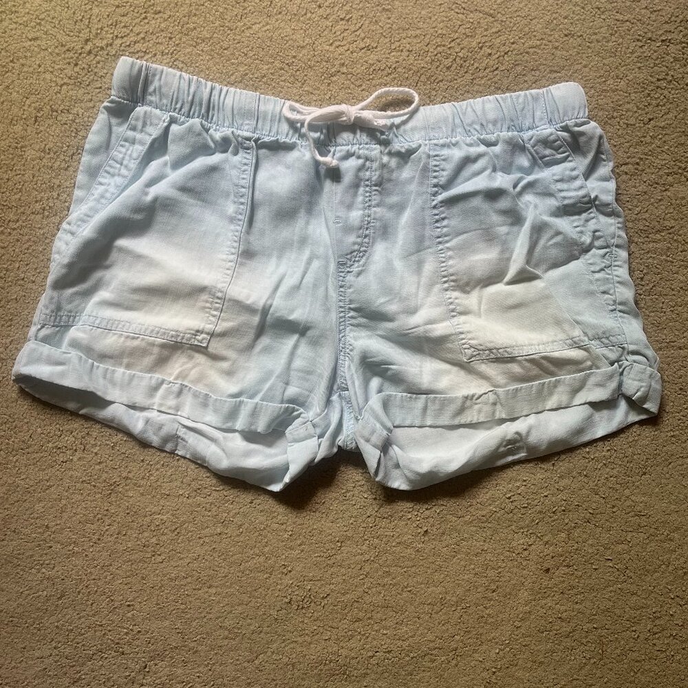 Cloth & Stone Chambray Shorts